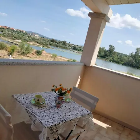 La Casa Dei Fenicotteri Nocleg ze śniadaniem Olbia